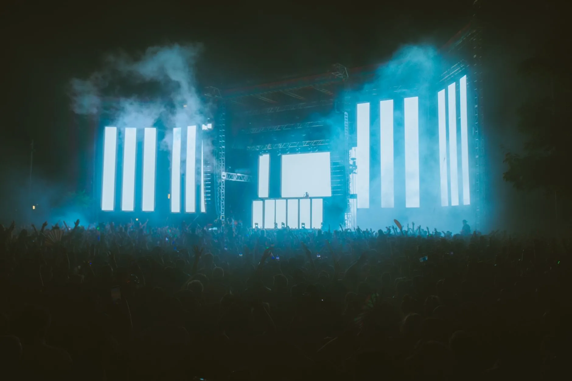 Photo by Jeremy Li on Pexels | Harga Led Screen Videotron illustration